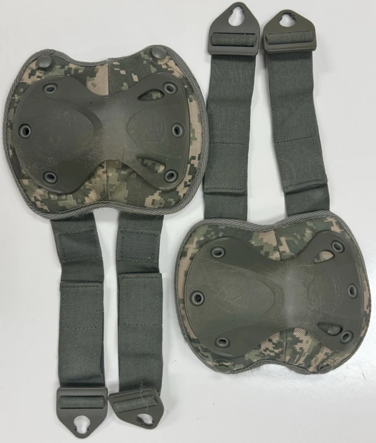 Hatch XTAK Combat Tactical Military Knee Pads - ACU Digital Camo Outdoor Gear - One Size