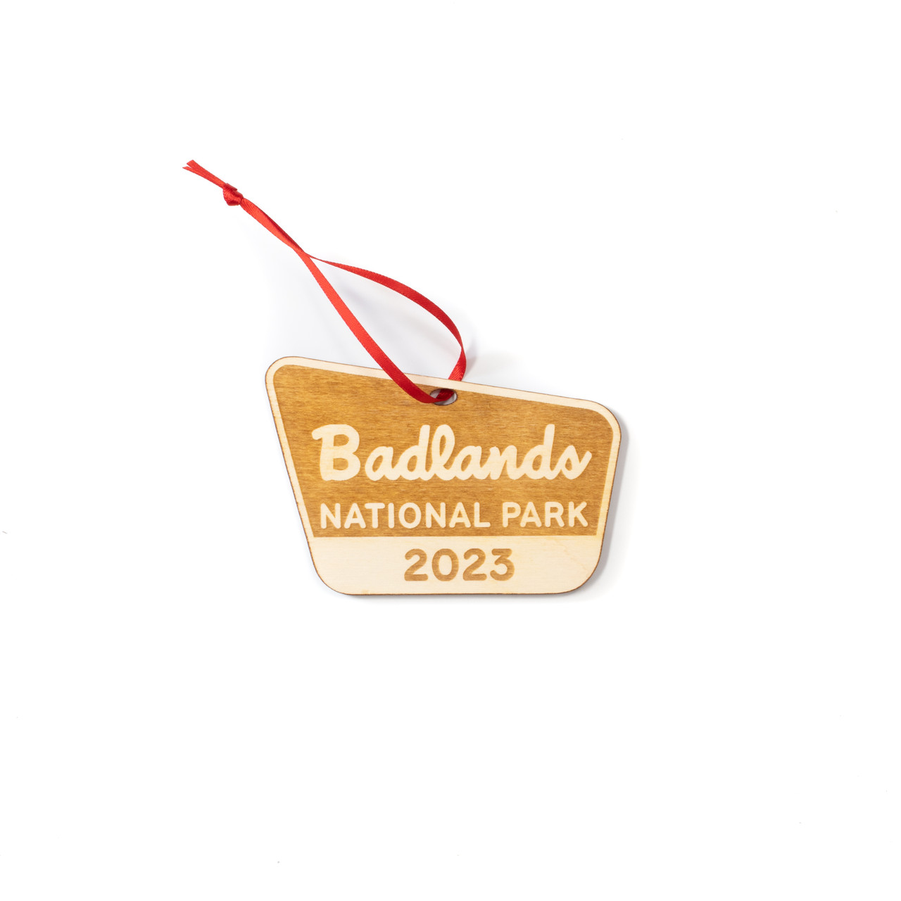 A charming engraved wooden ornament of Badlands National Park: A perfect souvenir to remember the stunning landscapes and natural beauty of the park.