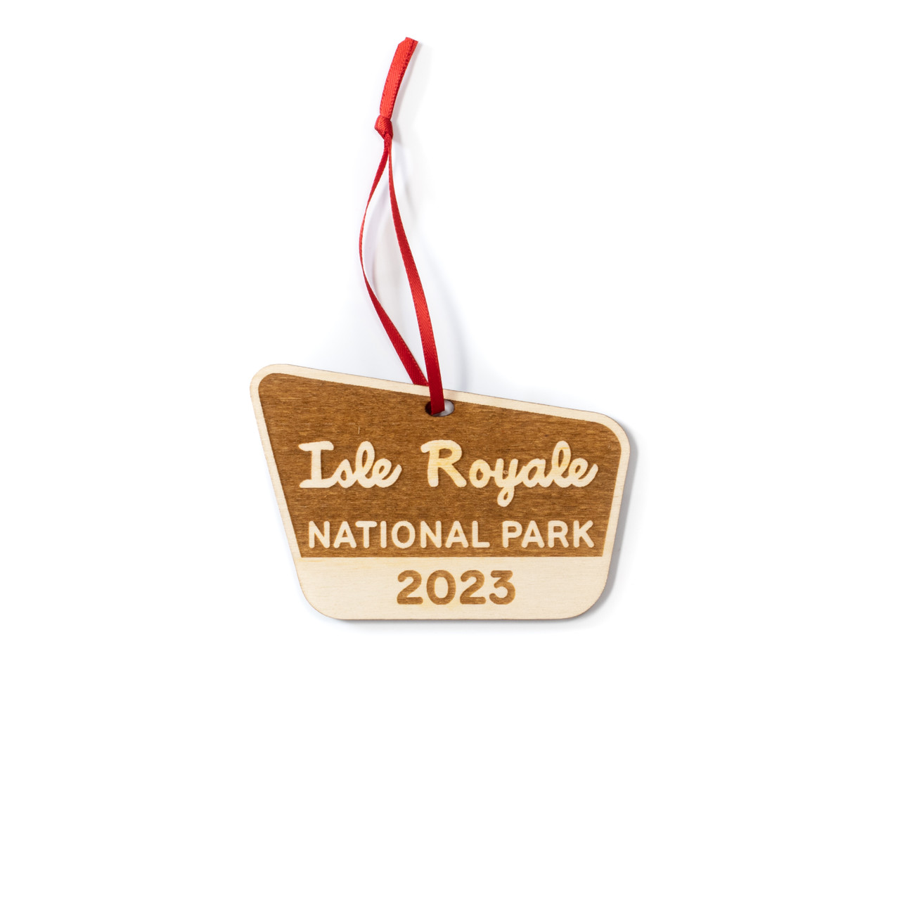 A charming engraved wooden ornament of Isle Royale National Park: A perfect souvenir to remember the stunning landscapes and natural beauty of the park.