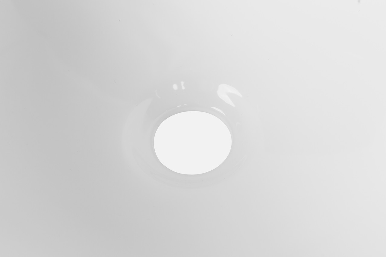 NCE Ceramic Basin White 320mm x 140mm