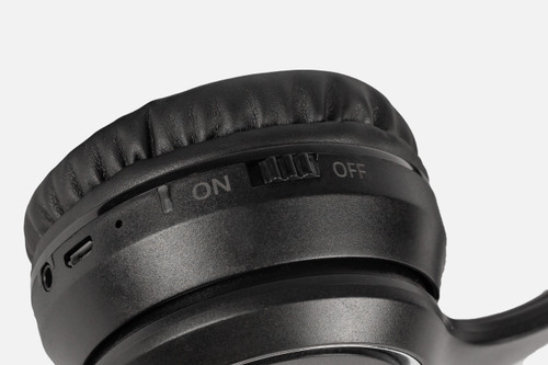 NCE Bluetooth Headphones With SD Reader