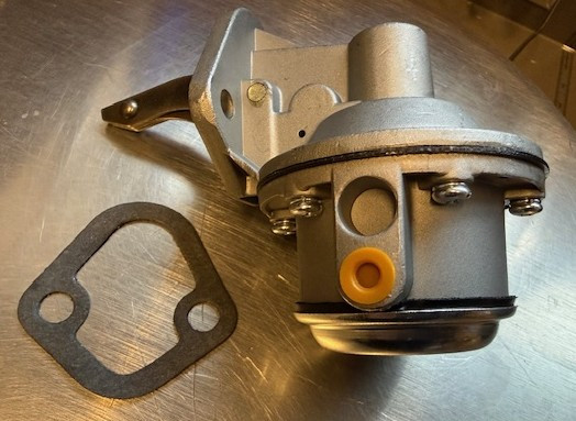 Fuel pump, F/L head 134CI, without vacuum pump