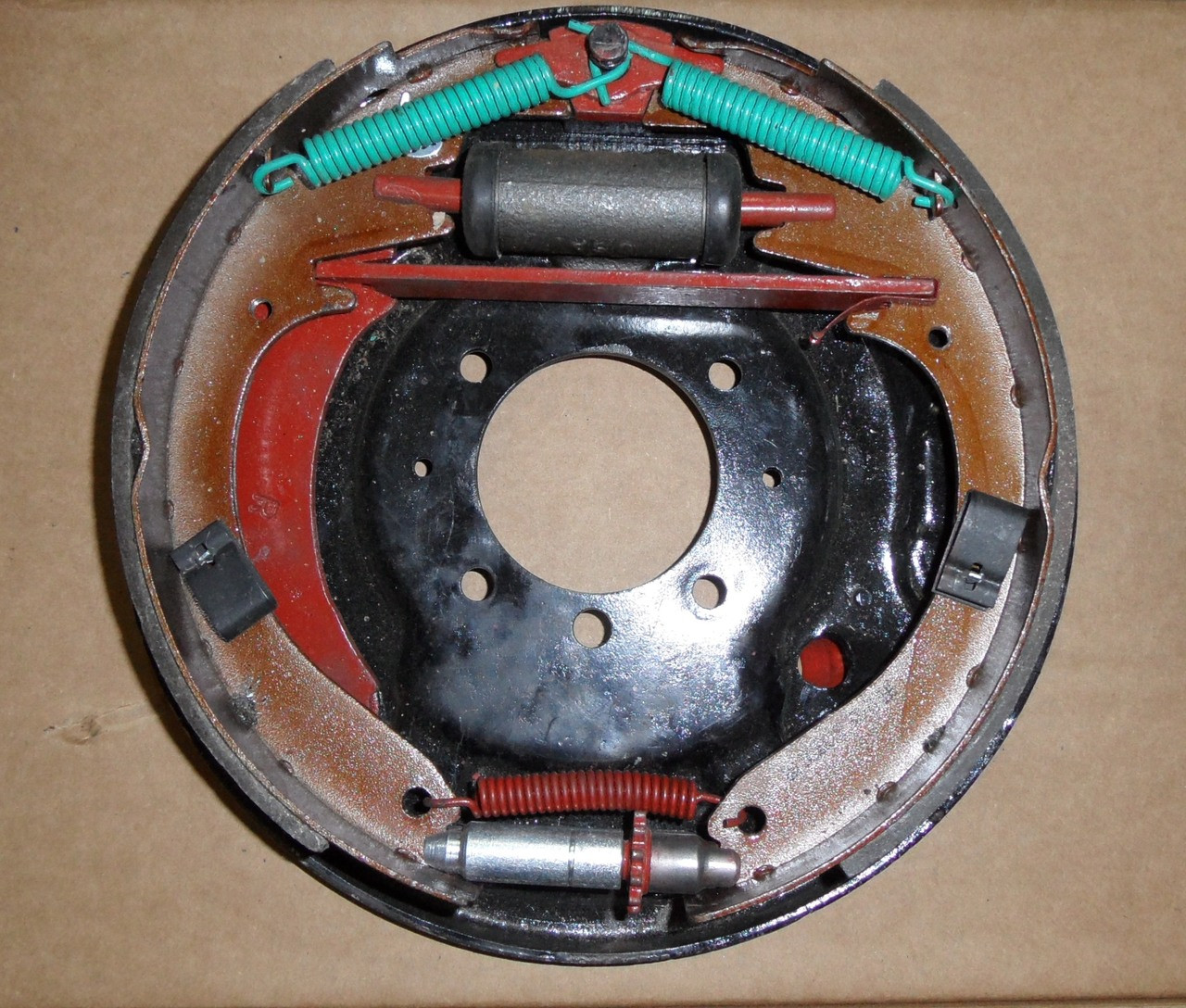 Bendix style manually adjusted brakes