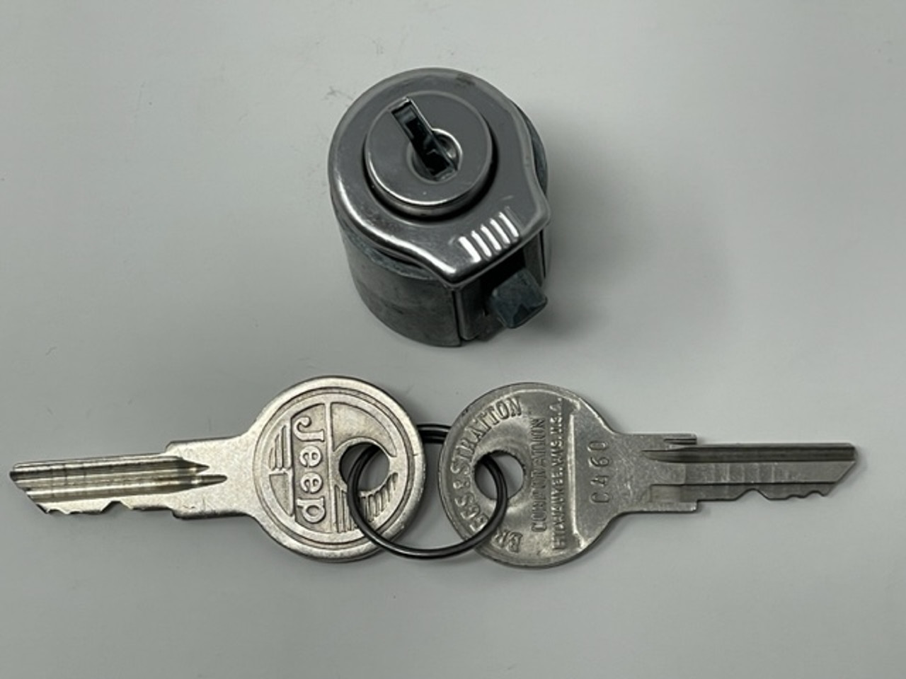 Glove box lock, NOS with Jeep keys