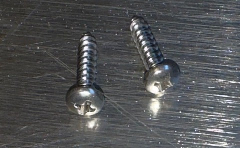 Side marker screw set