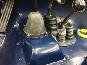 Transfercase shift boot for Dana 18 twin stick and overdrive