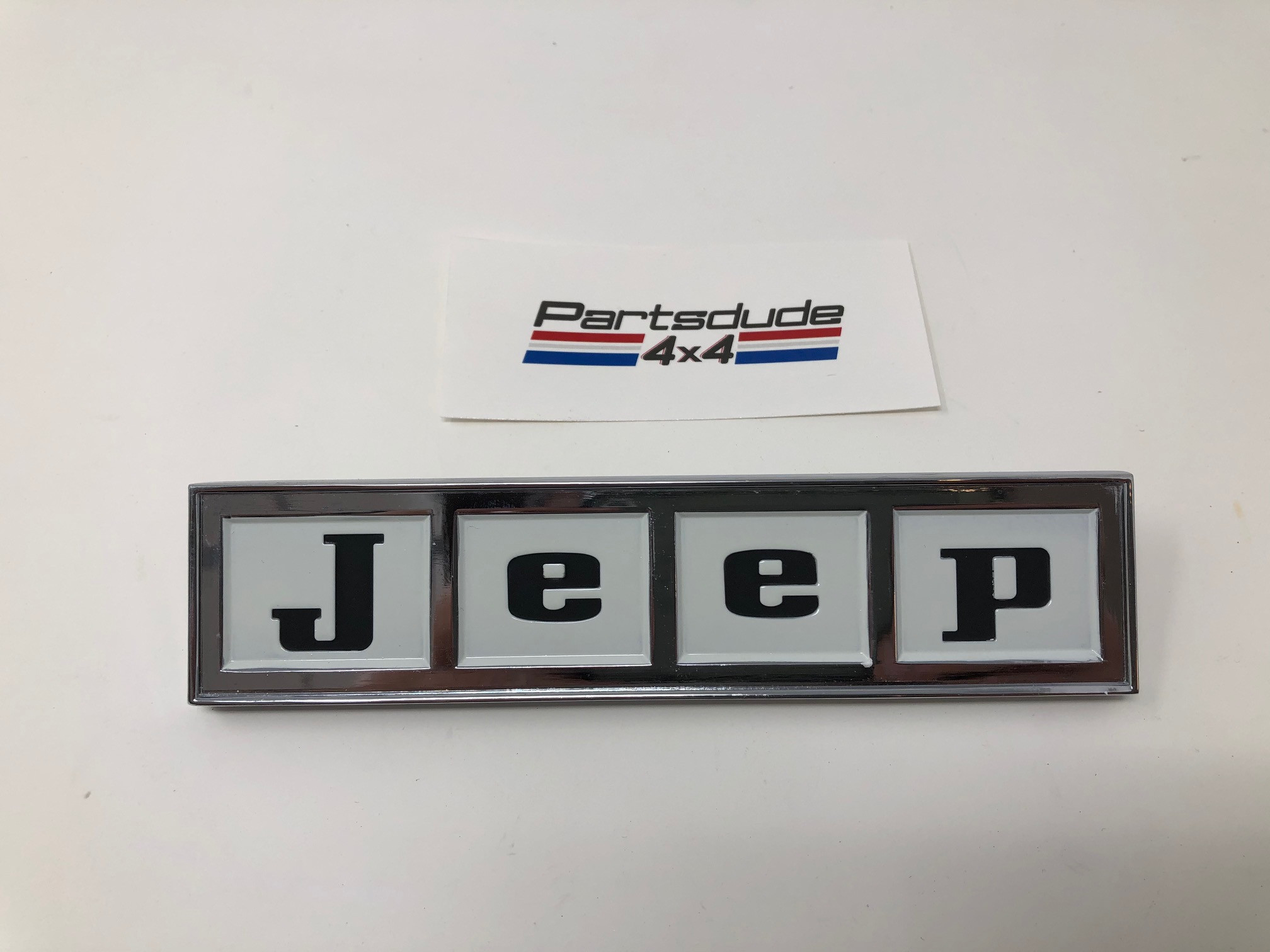 Jeep Tailgate Emblem Black with nuts Partsdude4x4