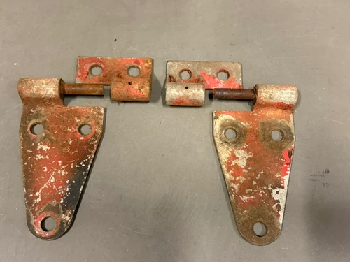 Late hood hinge set