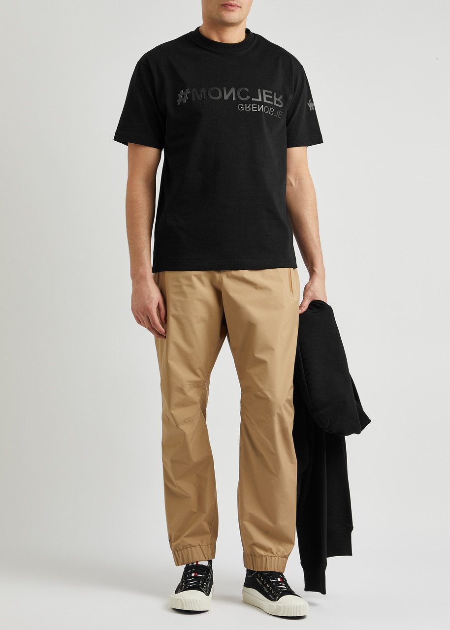 Tシャツ・カットソー MONCLER GRENOBLE Black Moncler Grenoble Day-Namic Leggings MONCLER GRENOBLE Day-Namic logo cotton T-shirt | Harvey Nichols