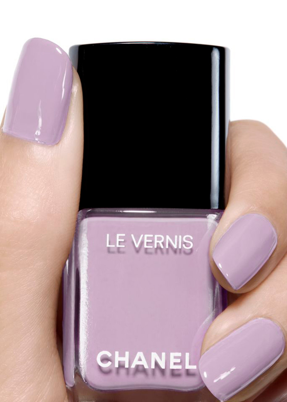 CHANEL LE VERNIS ~ Nail Colour | Harvey Nichols