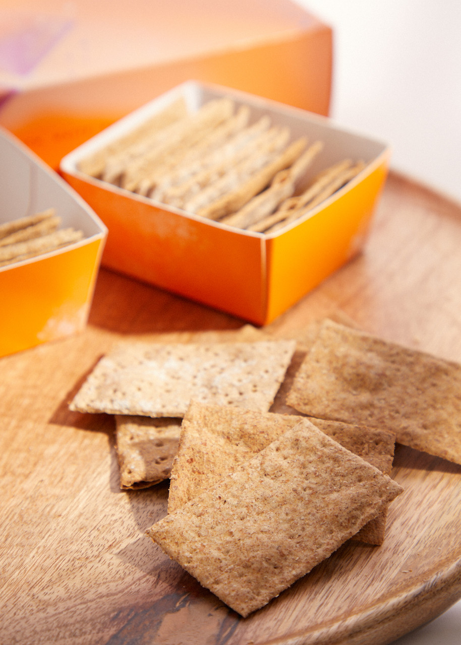HARVEY NICHOLS Sourdough Crackers 100g Harvey Nichols