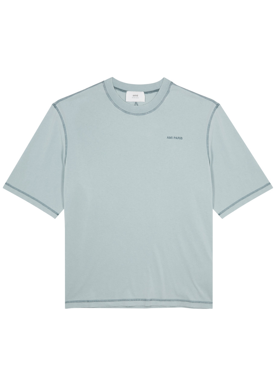 AMI Paris★ブルー Fade Out Tシャツ AMI Paris Fade Out Tonal Heart Logo T-Shirt in Night Blue AMI