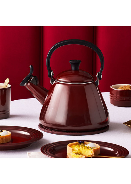 LE CREUSET Kone kettle with fixed whistle 1.6l Harvey Nichols