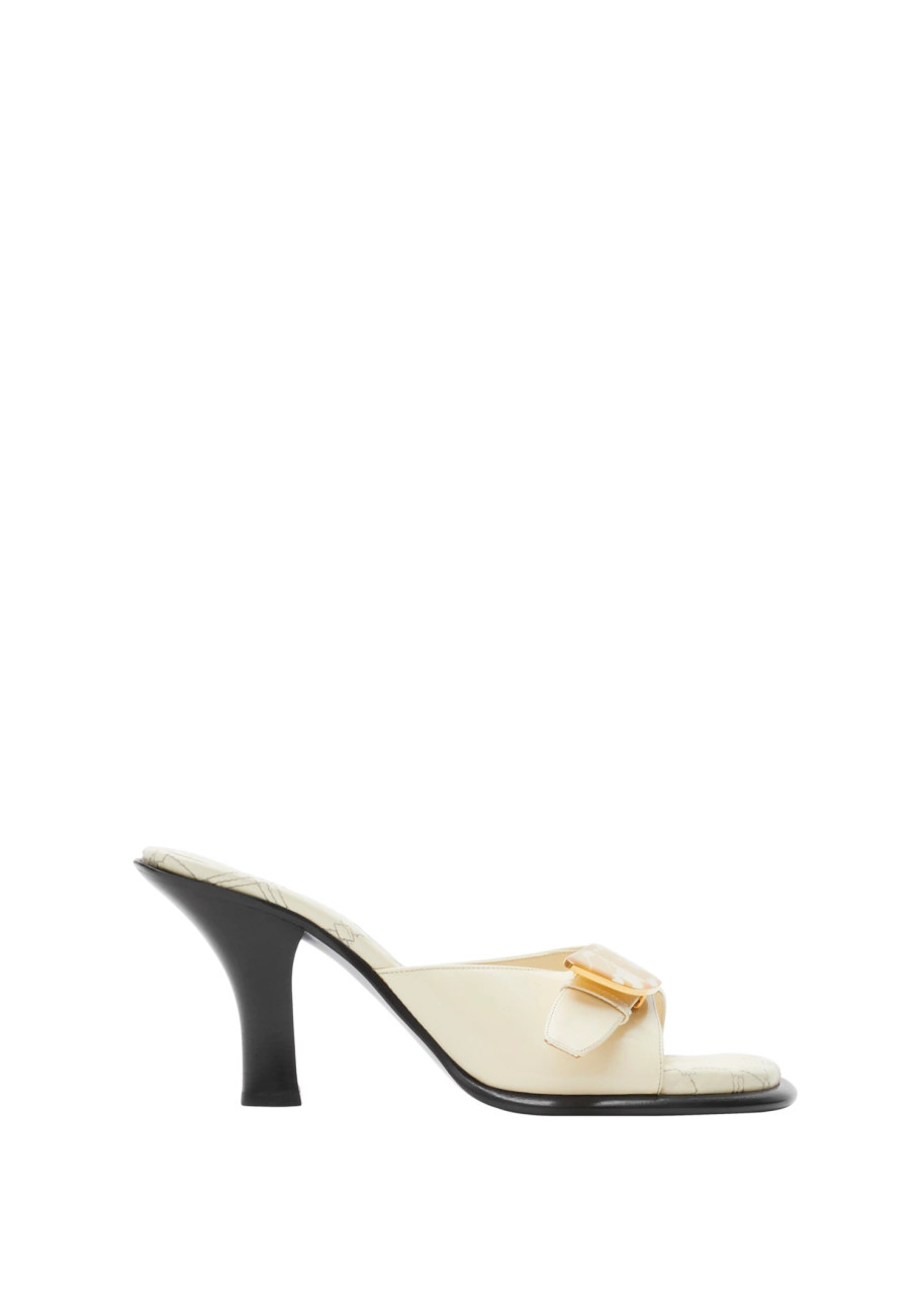 Burberry Women Black Leather Bay Thong Mules