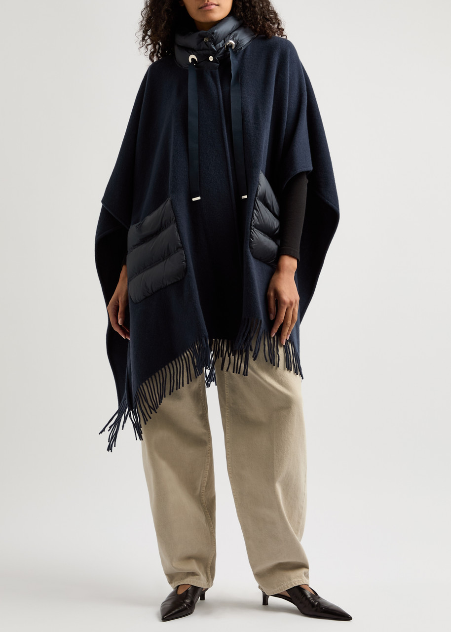 ポンチョ・ケープ Herno Poncho In Lana Con Frange Herno - Poncho in lana e cachemire nero - The Corner
