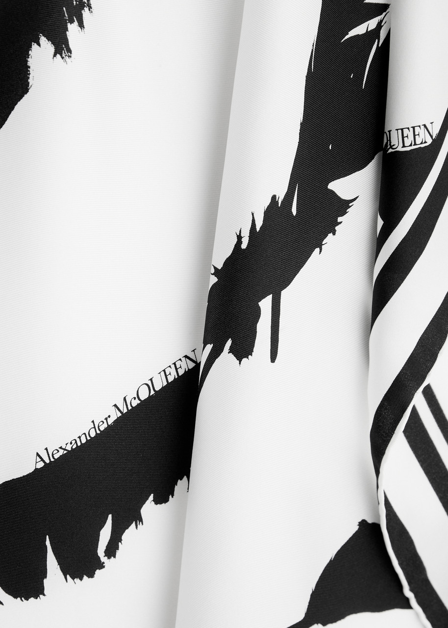 マフラー・ストール Alexander Mcqueen Fo Feather ALEXANDER MCQUEEN Feather print silk scarf | Harvey Nichols
