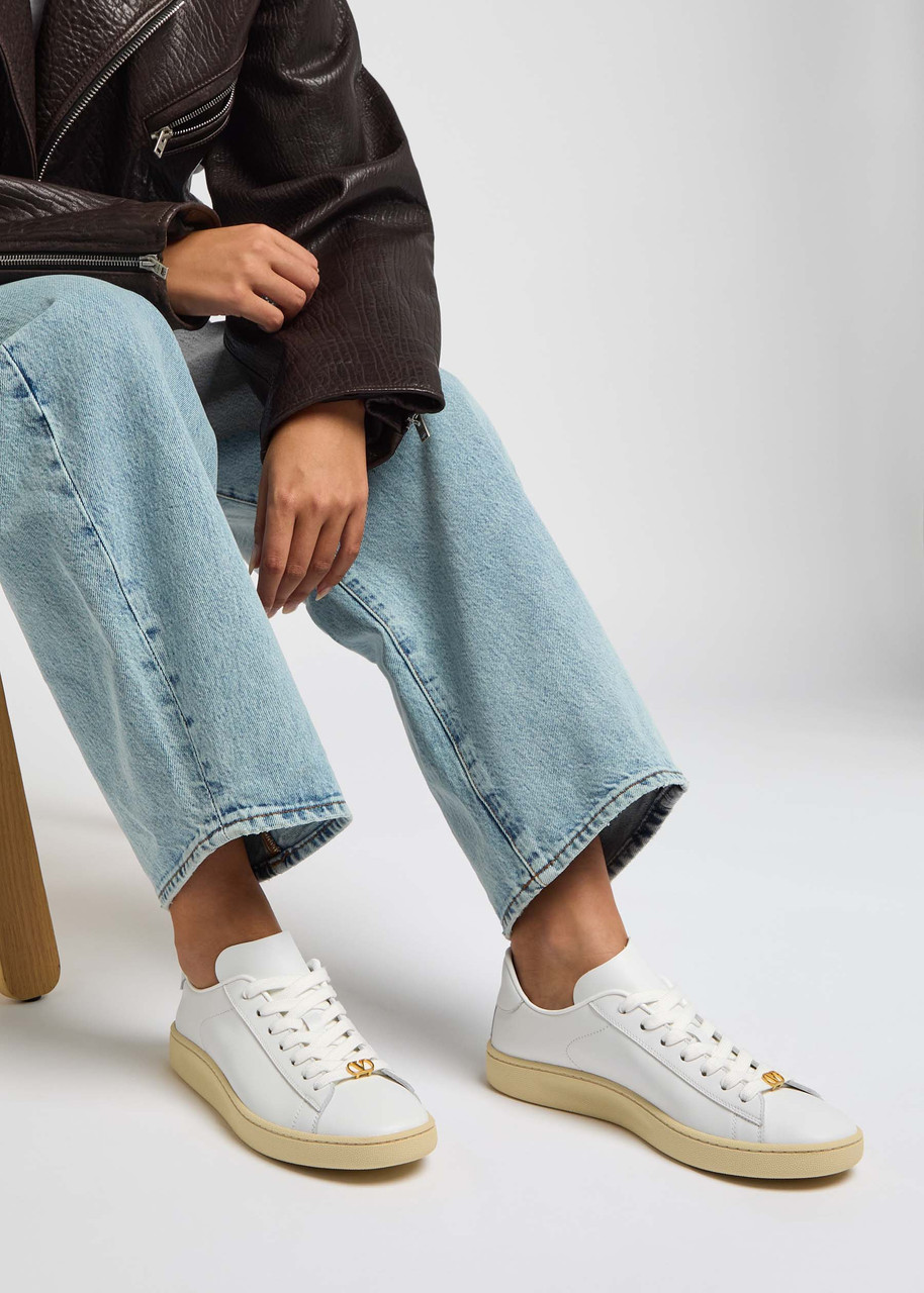 スニーカー VALENTINO WHITE LEATHER ROYCO SNEAKERS VALENTINO GARAVANI Royco leather sneakers | NET-A-PORTER