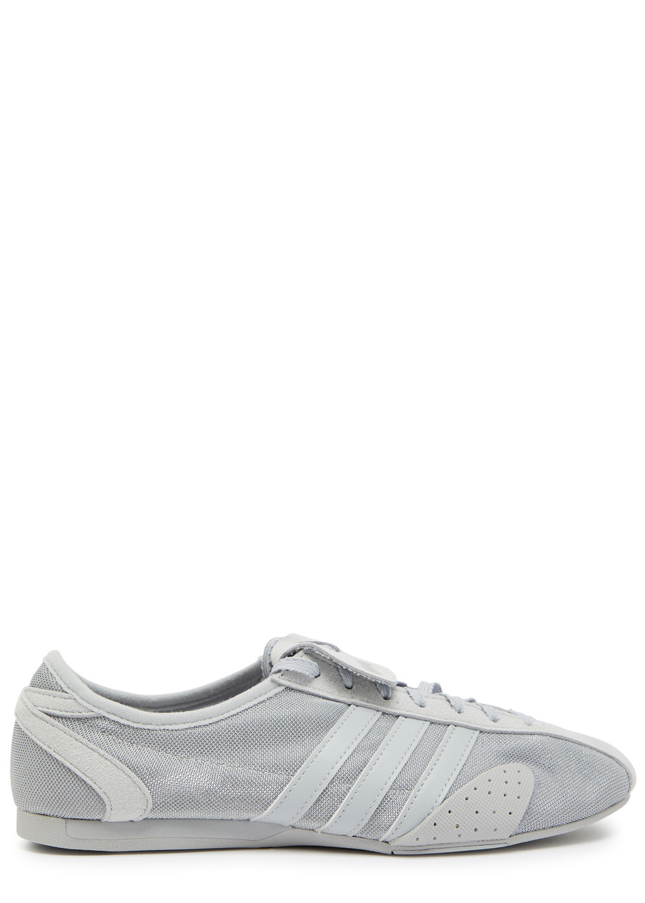 Stella miila☆　0226 ADIDAS X STELLA MCCARTNEY Sportsmax 76 metallic-weave sneakers