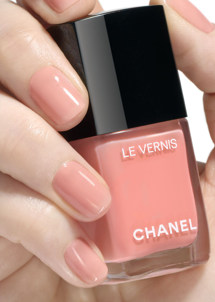 CHANEL LE VERNIS ~ Nail Colour | Harvey Nichols