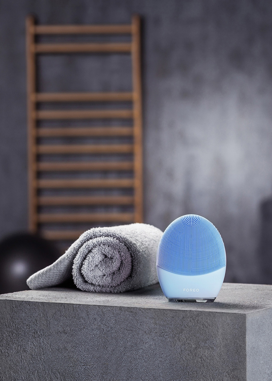 FOREO LUNA™ 3 - Combination Skin | Harvey Nichols