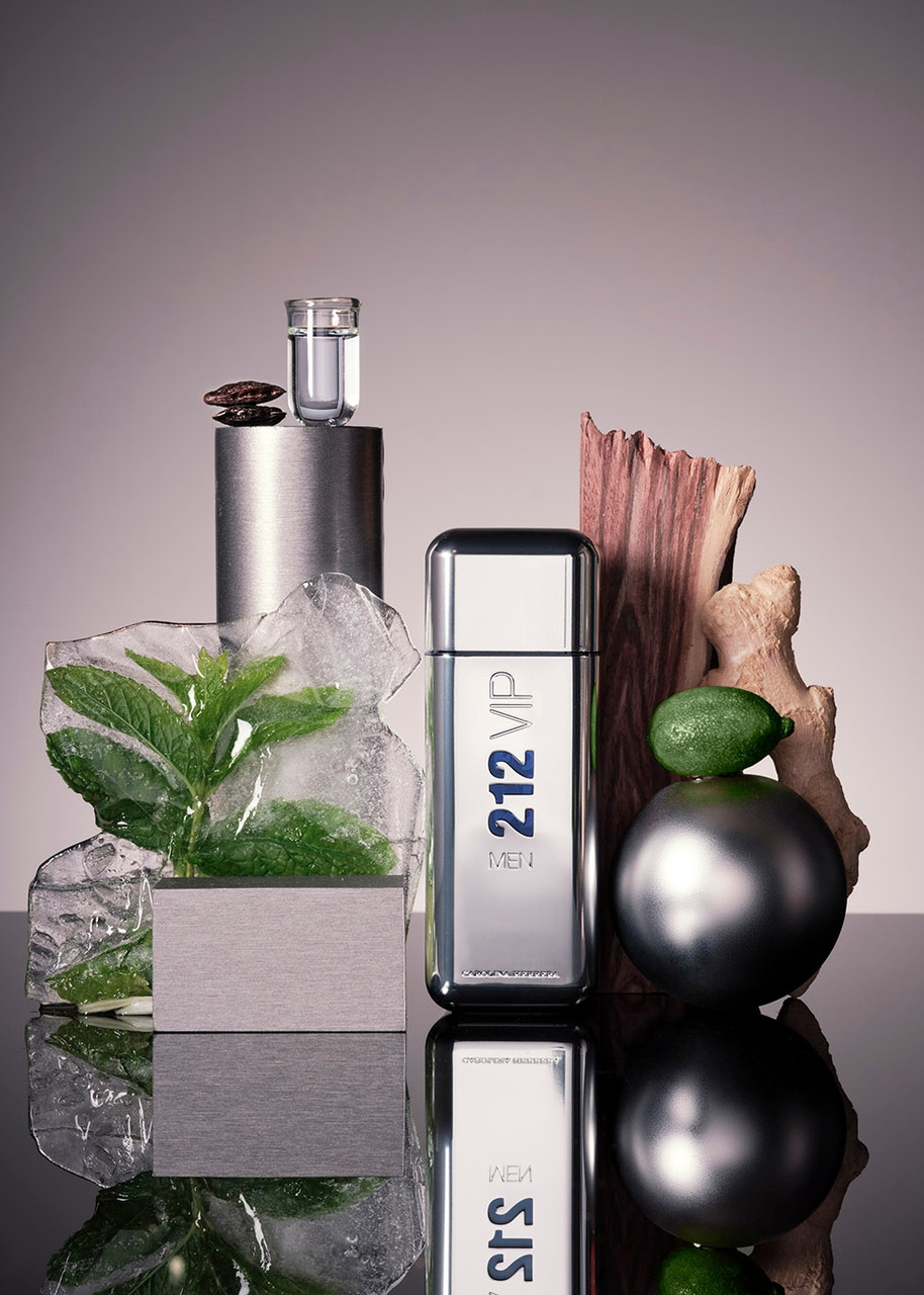 [正規品] Carolina Herrera 212 VIP Men 100ml CAROLINA HERRERA 212 VIP Men Eau de Toilette 100ml | Harvey Nichols