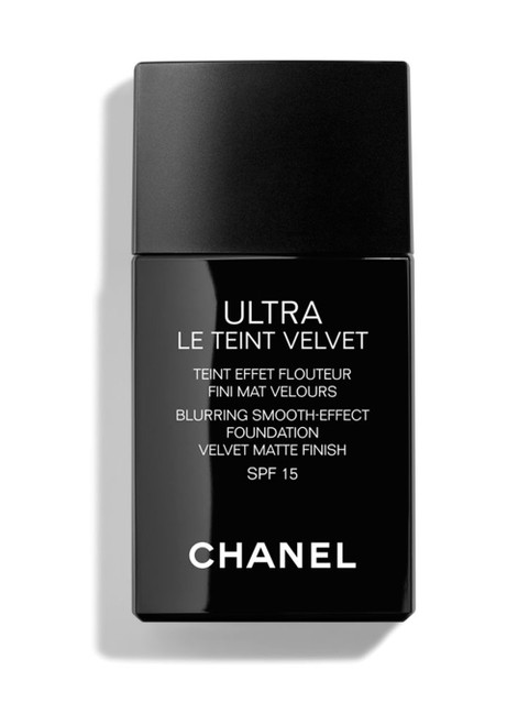 CHANEL-ULTRA LE TEINT VELVET ~ Ultra-Light and Longwearing Formula Blurring Matte Finish Perfect Natural Complexion