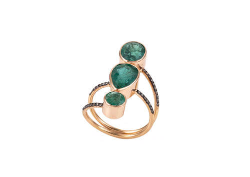 MOZAFARIAN-Diamond and triple emerald ring