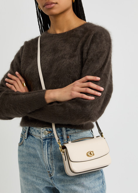 Cassie Crossbody Bag 17