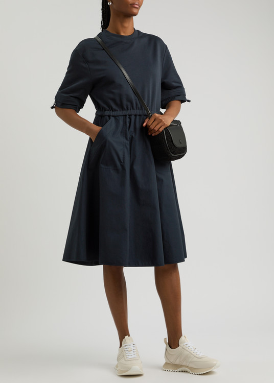 ★【MONCLER】Abito midi dolcevita in cotone★ミディドレス MONCLER Abito cotton and woven midi dress | Harvey Nichols