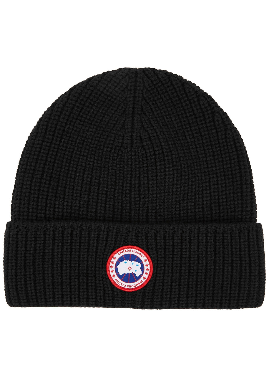 Canada Goose Black Logo Ribbed Wool Beanie Canada Goose Black Logo Ribbed Wool Beanie