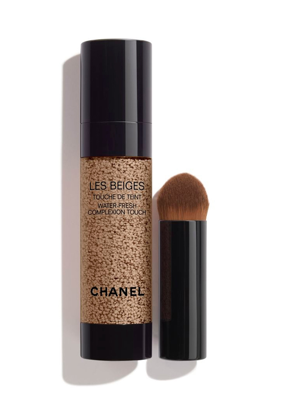 Chanel Les Beiges Water-fresh Complexion Touch ~ Water-fresh Complexion Touch With Micro-droplet Pigments. Even – Illuminate – Hydrate. Natural And Buildable Healthy-looking Glow. - BD21