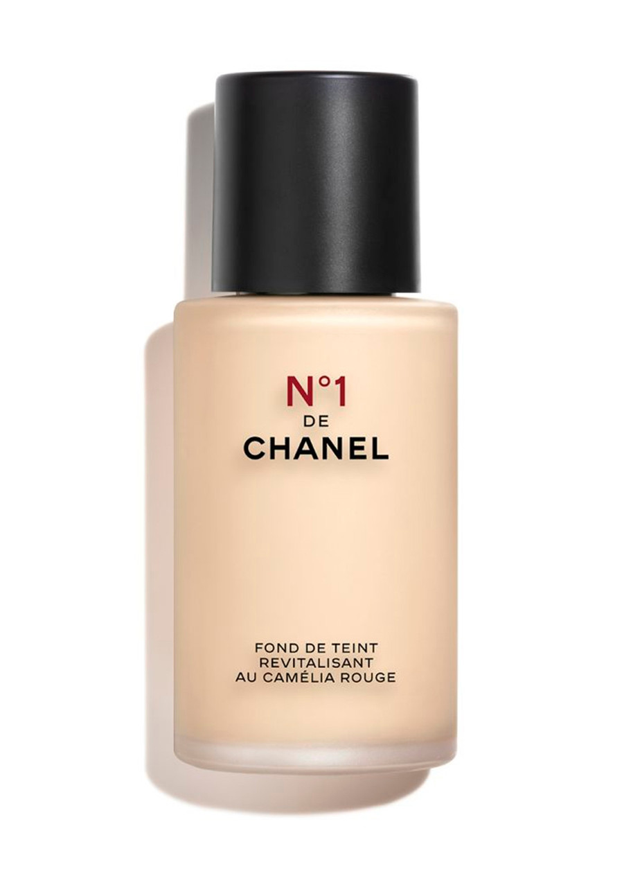 Chanel N°1 DE Chanel Revitalizing Foundation ~ Illuminates - Hydrates - Protects - B10