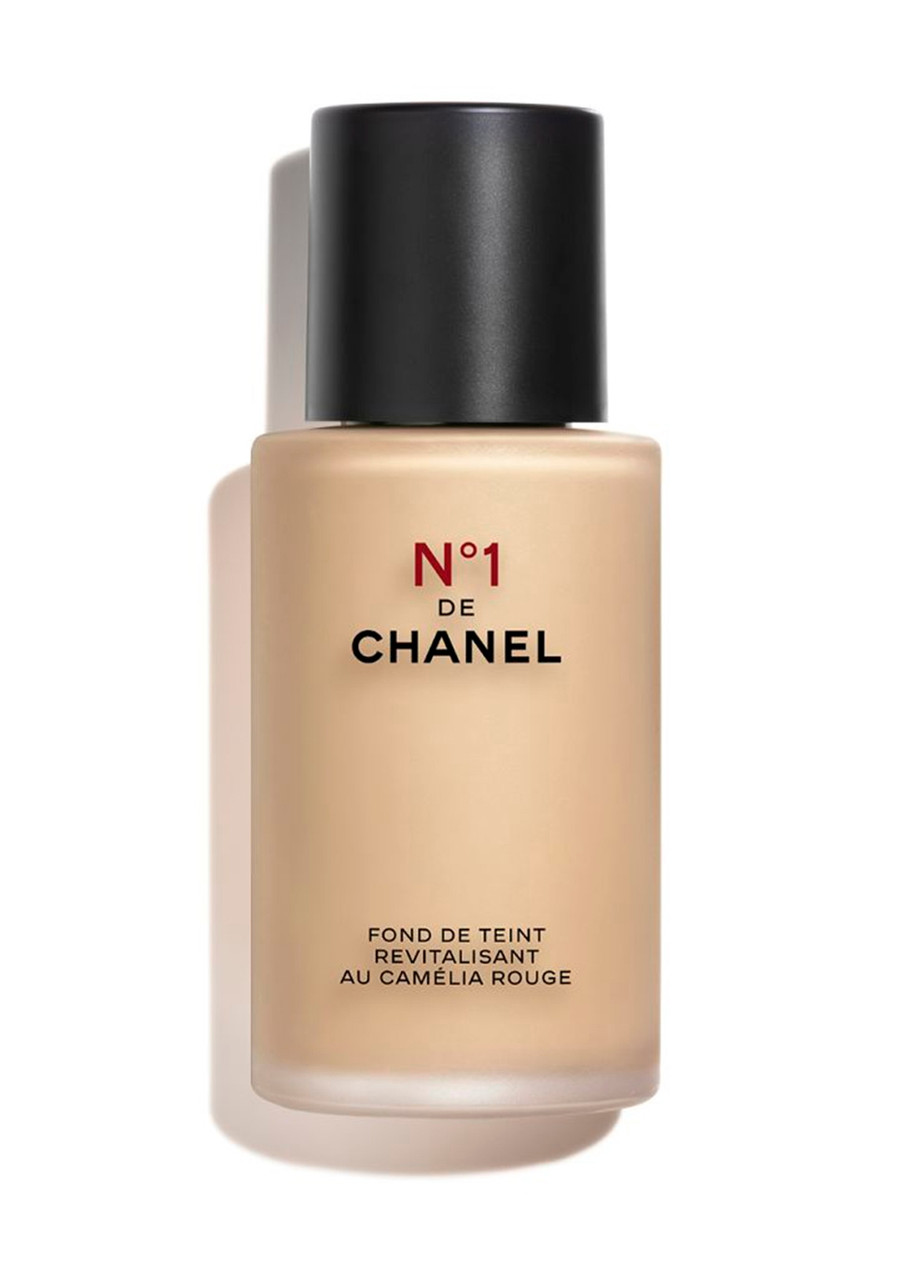 Chanel N°1 DE Chanel Revitalizing Foundation ~ Illuminates - Hydrates - Protects - BD41