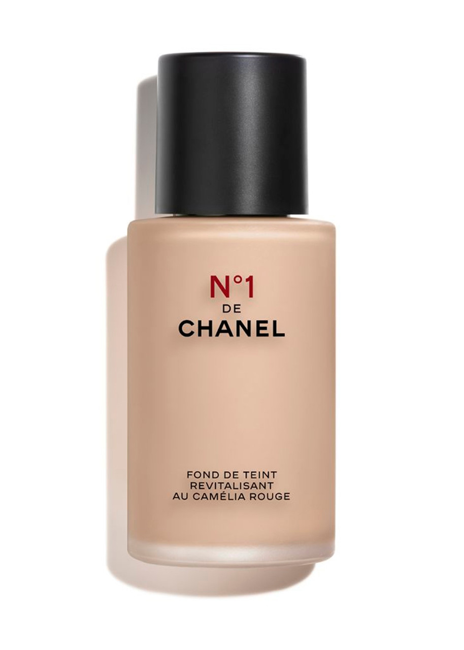 Chanel N°1 DE Chanel Revitalizing Foundation ~ Illuminates - Hydrates - Protects - BR42