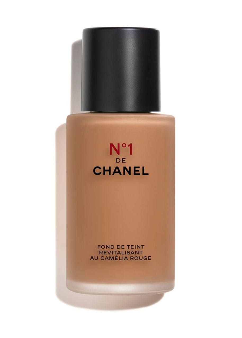 Chanel N°1 DE Chanel Revitalizing Foundation ~ Illuminates - Hydrates - Protects - Br132