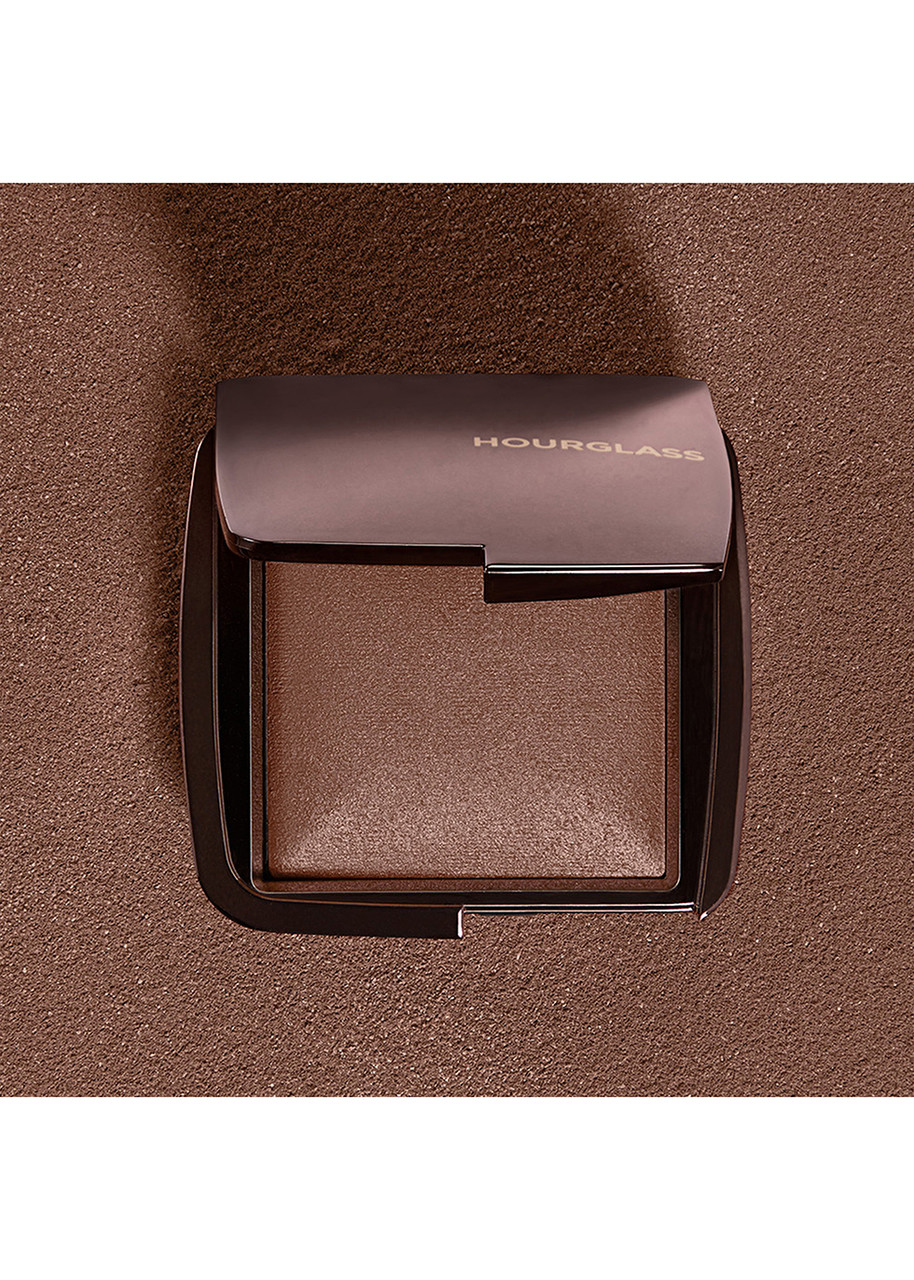 Hourglass Ambient Lighting Powder In Transcendent Light
