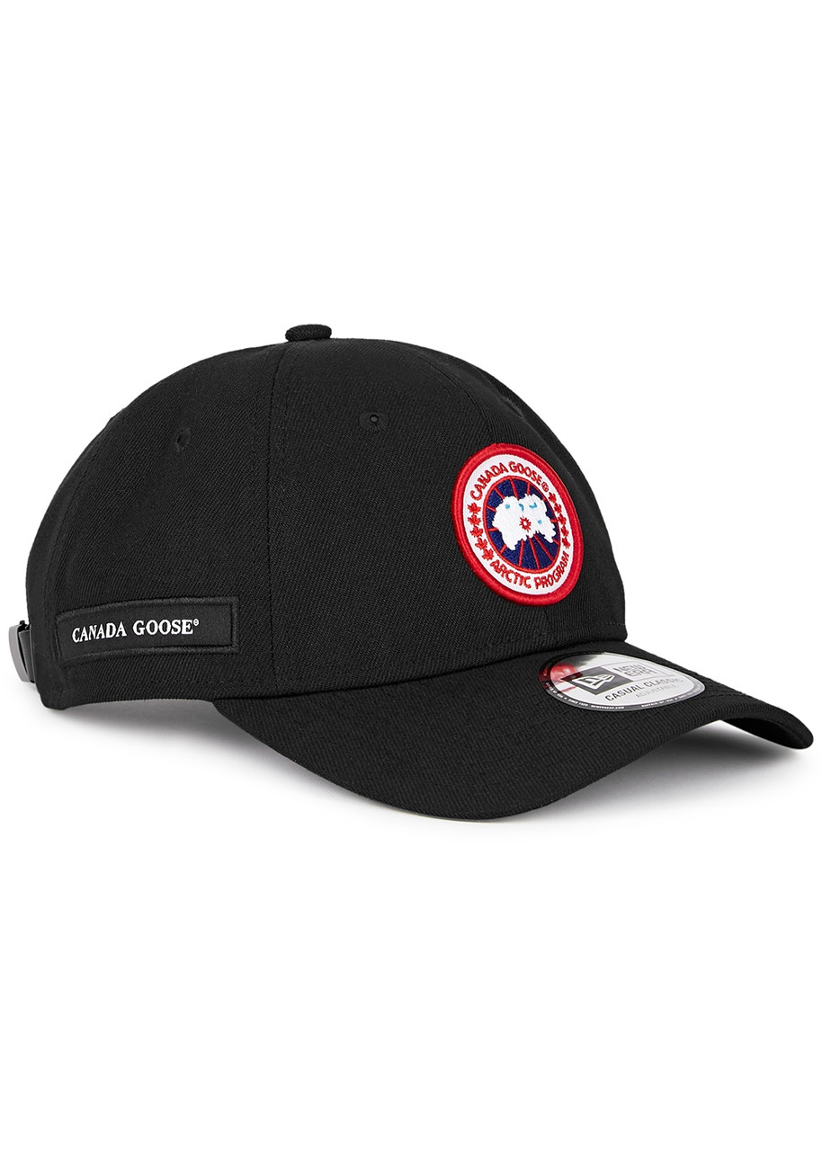 Canada Goose X New Era Logo Twill Cap In Black