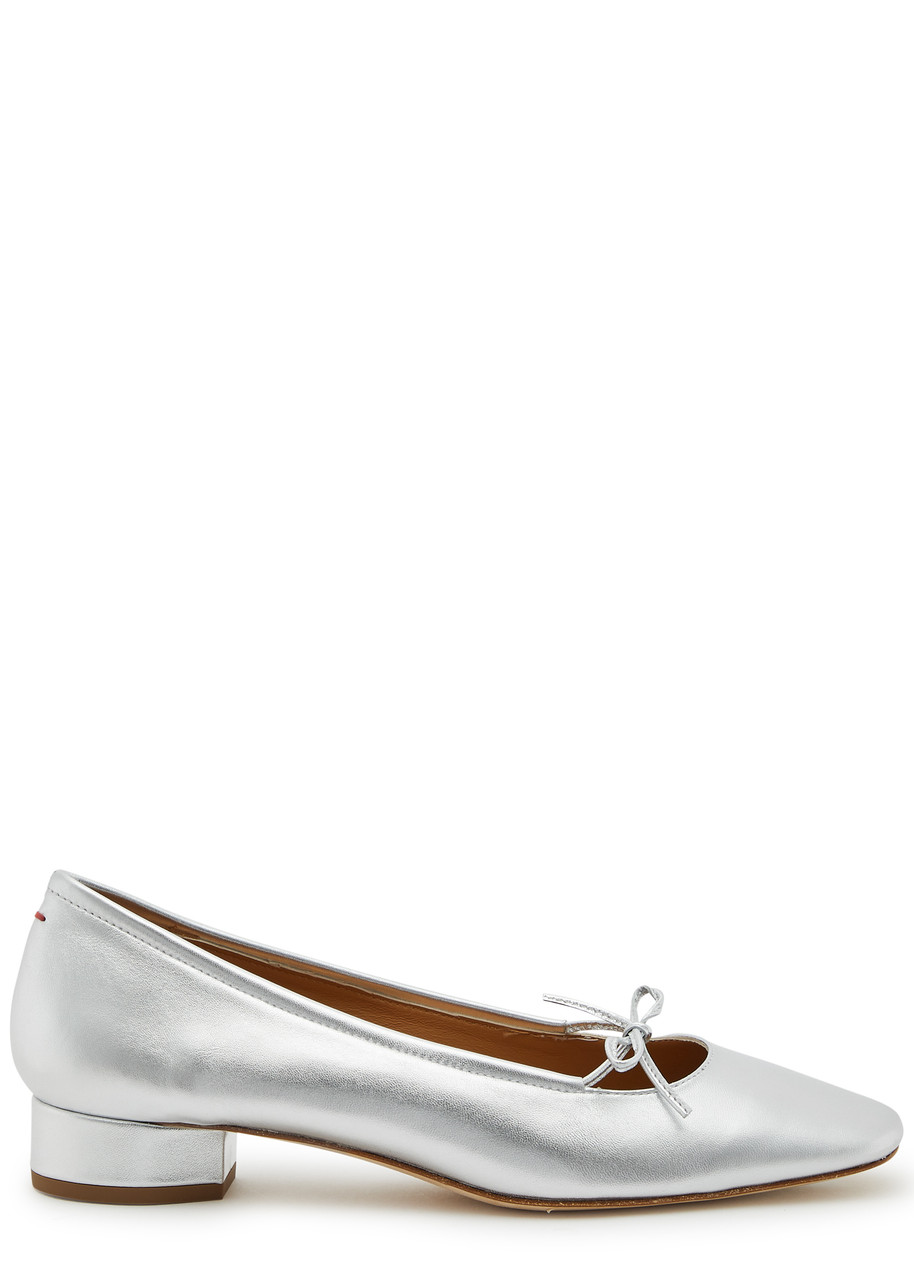 Aeyde Darya 25 Metallic Leather Pumps - Silver