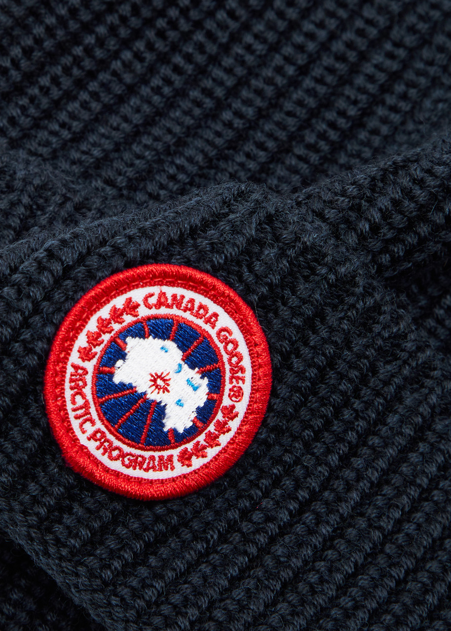 Canada Goose Arctic Disc Ribbed Wool Beanie – Navy