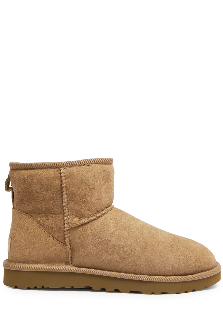 Ugg Boot Classic Mini Ii In Tan