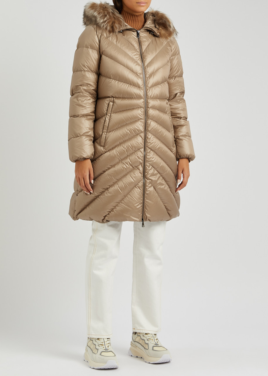 Moncler Contrast-collar Quilted Coat In Beige