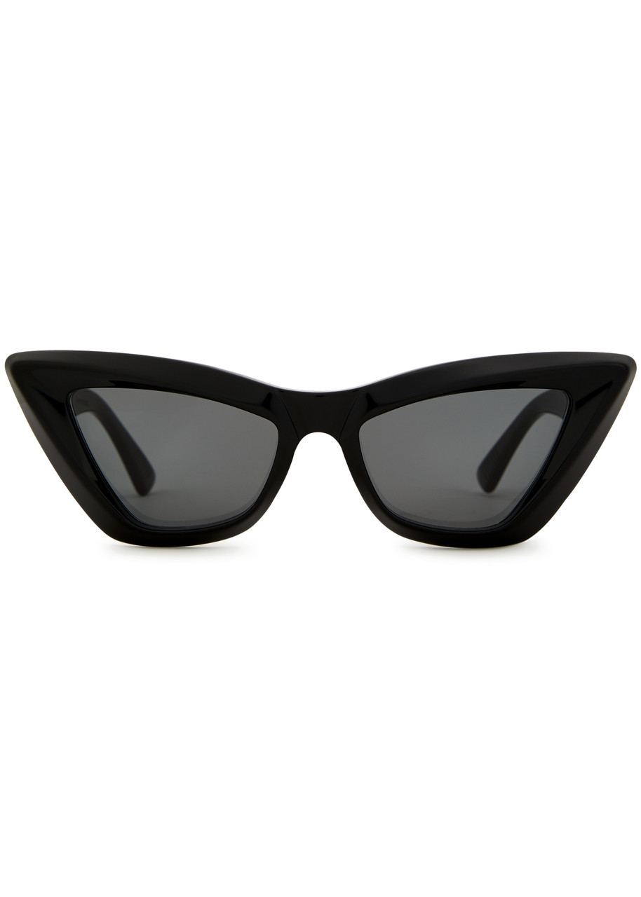 BOTTEGA VENETA BOTTEGA VENETA CAT-EYE SUNGLASSES, SUNGLASSES, BLACK, TWISTED FRAME