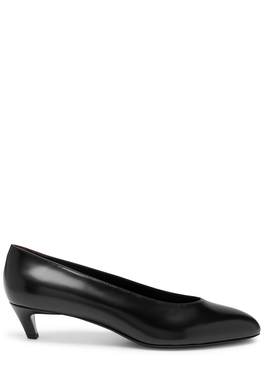 The Row Almond 40 Leather Pumps In Black