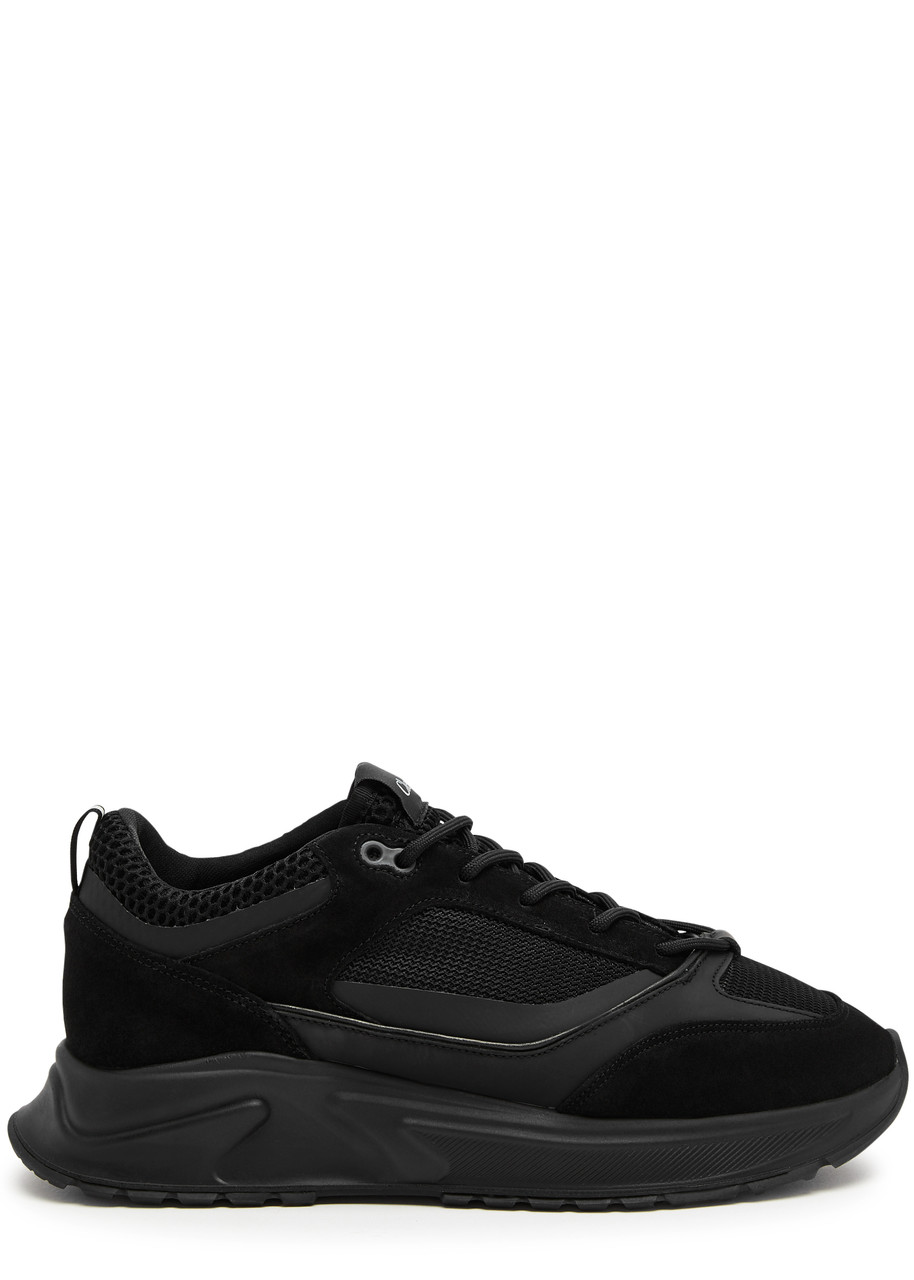 Cleens Essential Runner Panelled Mesh Sneakers In Black