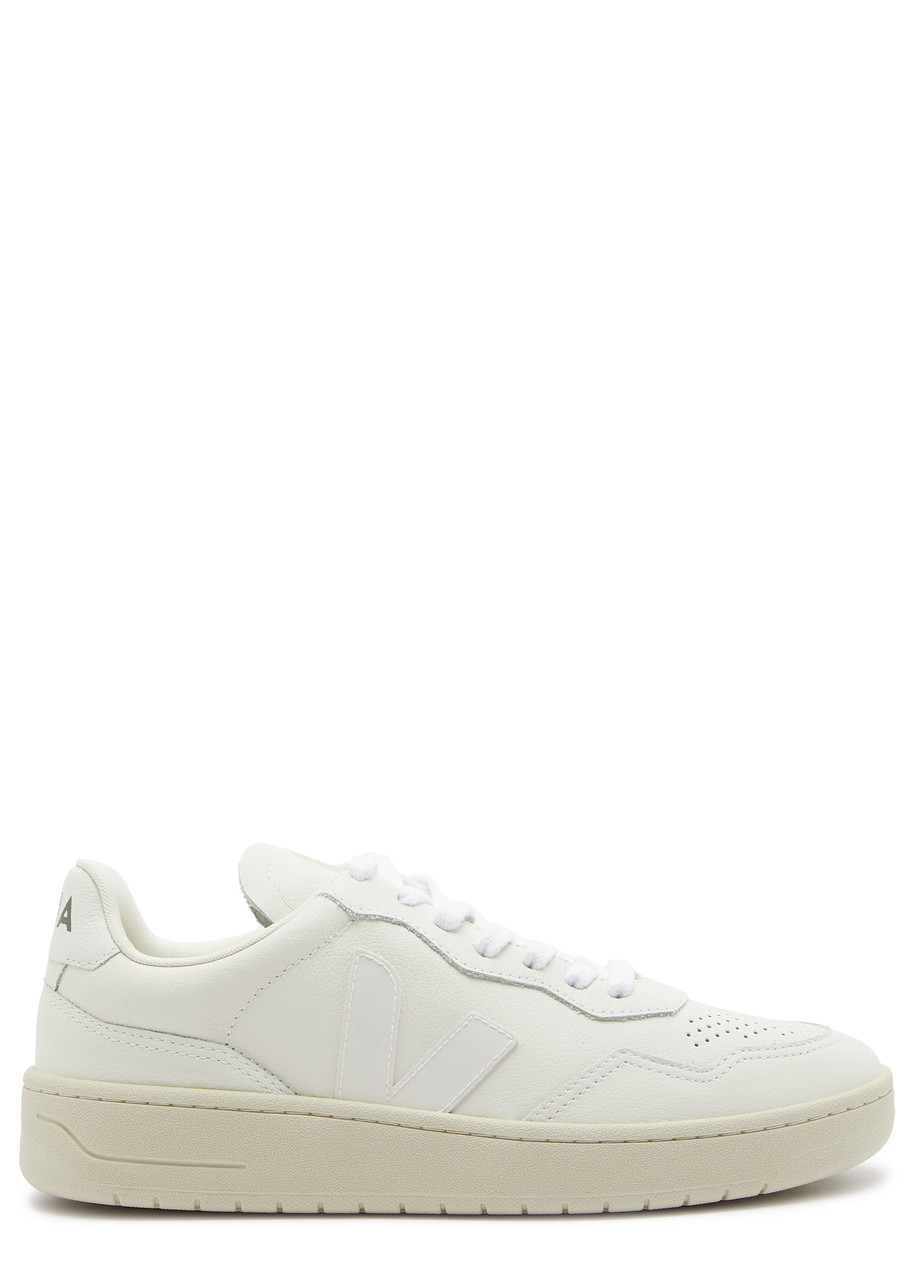 Veja V-90 Panelled Leather Sneakers - White - 41 (IT41 / UK8), Veja Trainers, Lace up Front - 41 (IT41 / UK8)