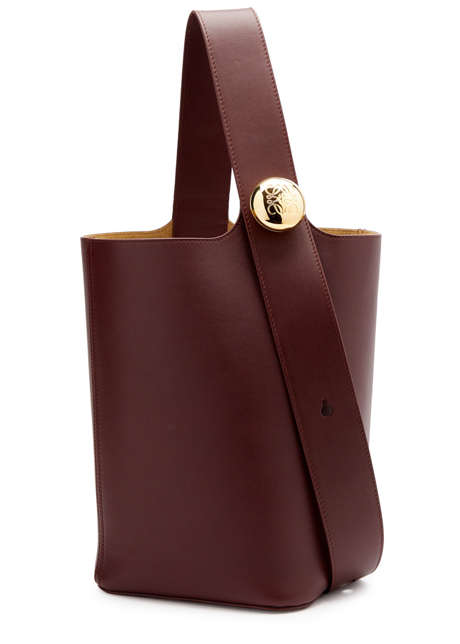 Loewe Pebble Medium Leather Bucket bag - Burgundy - One Size