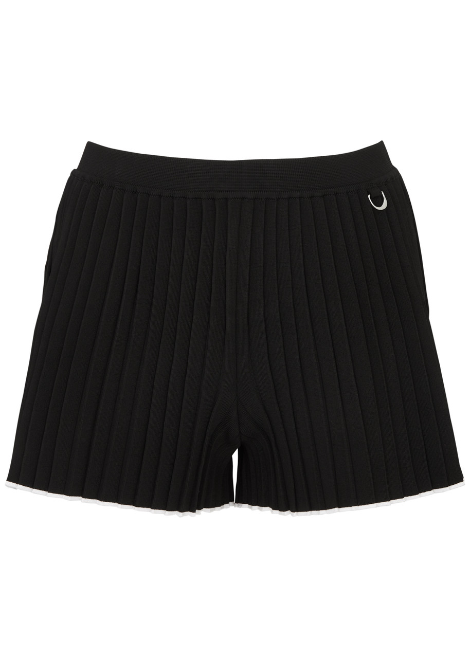Jacquemus Le Short Maille Plissé Knitted Shorts In Black