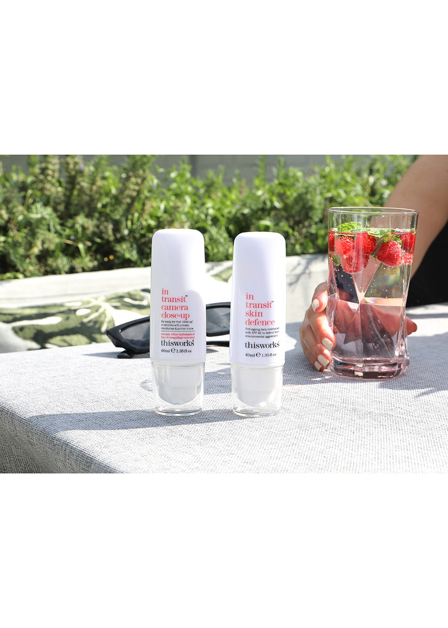 This Works In Transit Camera Close Up 3-in-1 Mask, Moisturiser & Primer