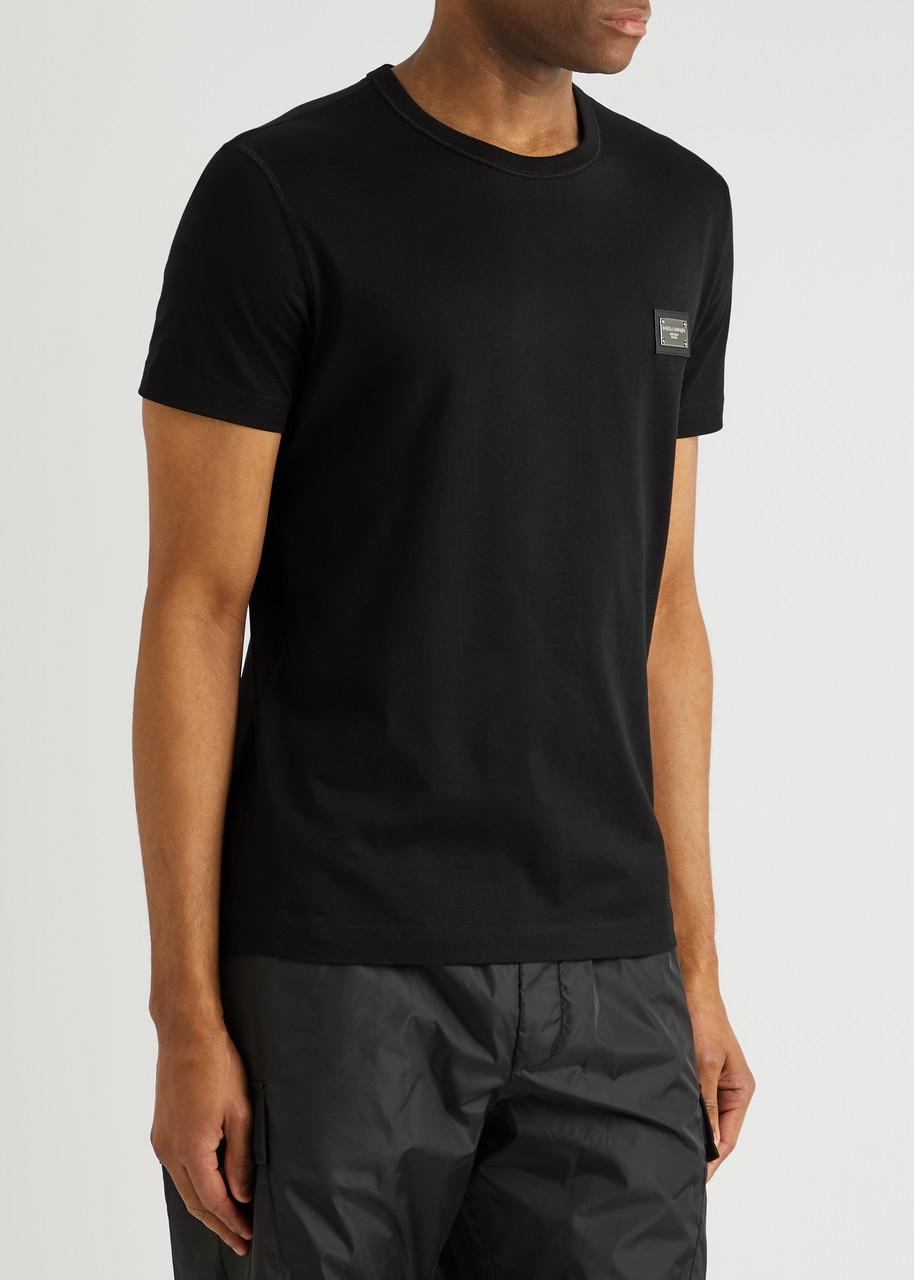 Dolce & Gabbana Black T-shirt With Logo Tag Detail On The Front In Black