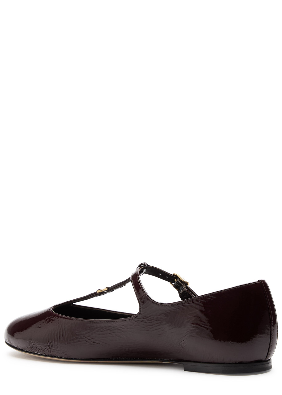 Chloé Marcie Embellished Crinkled Patent-leather Ballet Flats In Plum